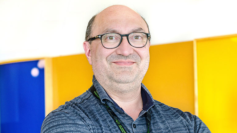 Dr Nader Sharifi